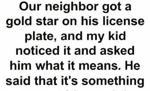 The Quiet Meaning Carried by a Single Gold Star on the Road and the Family Sacrifice It Silently Honors