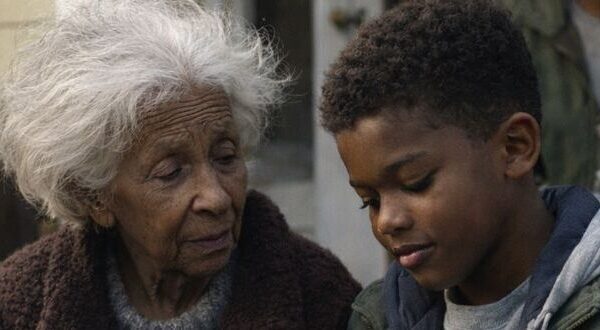 A 12-Year-Old Helped a Woman with Dementia Every Time She Wandered Off—What Her Son Did Next Changed Everything