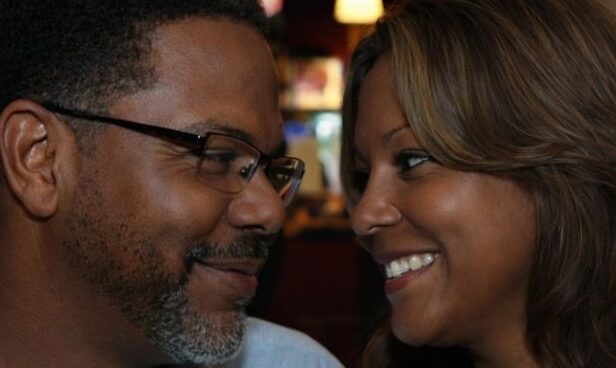 Happy Couple Shares 10th Anniversary Picture Online, Promptly Gets Flooded with Worried Calls—Story of the Day