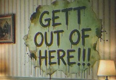 While Replacing Wallpaper in Our New Rental Apartment, We Found a Hidden Message and Immediately Called the Police—Story of the Day