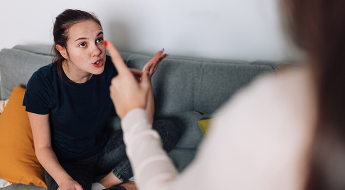 Teen Daughter Disowns Mother in Favor of Cheating Dad – Years Later She Comes Back Begging