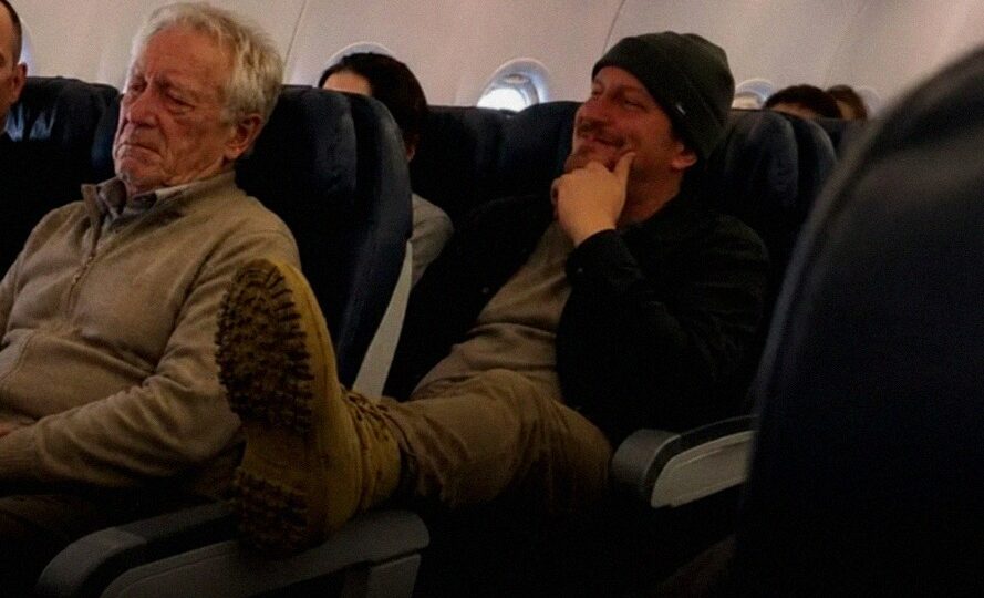 An Elderly Man Confronts the Passenger Behind Him After a Disruptive Flight – Unaware the Encounter Will Change His Life